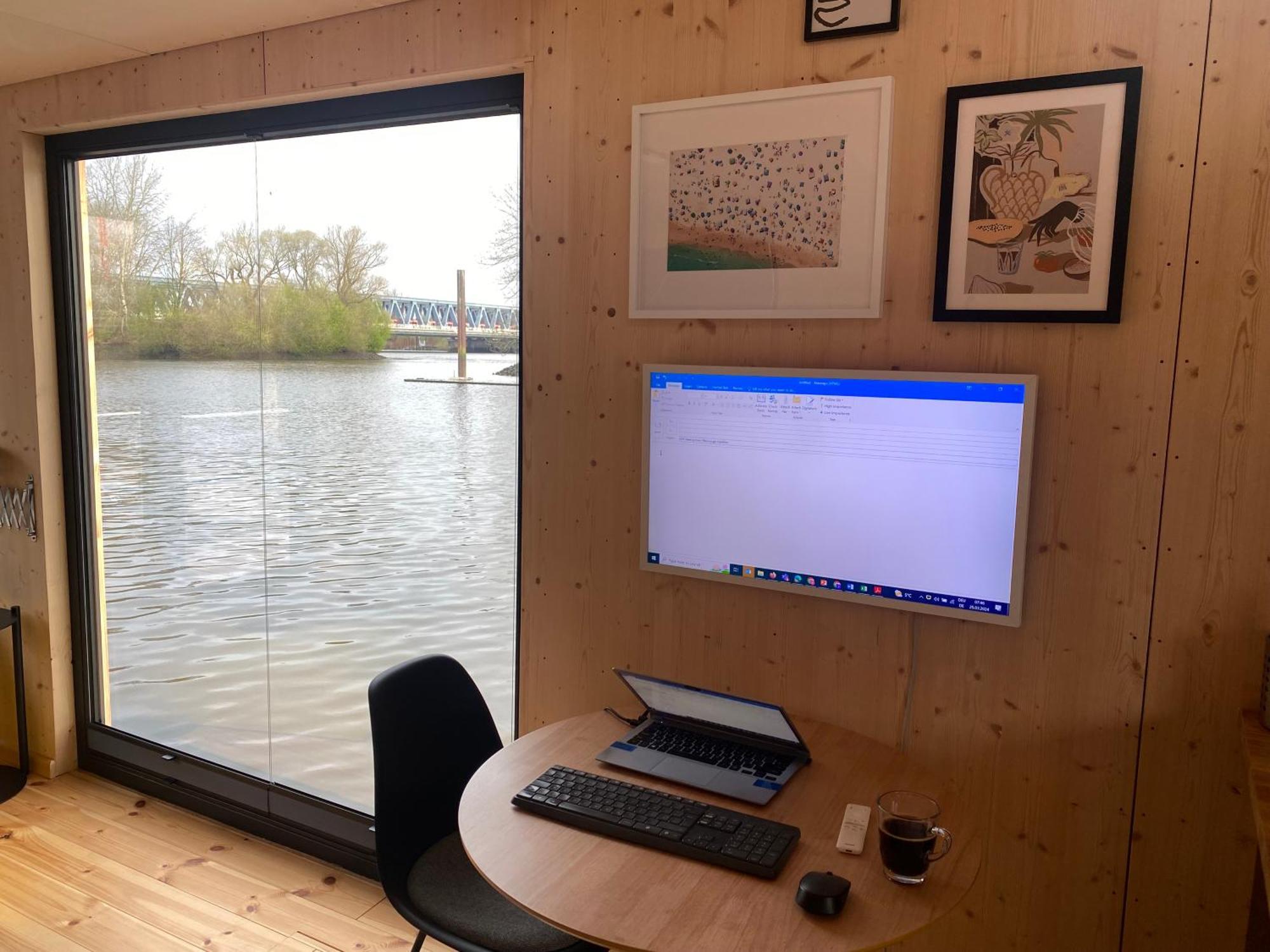 Hausboot Off Im Diamantgraben An Der Elbe Hotel Hamburg Luaran gambar